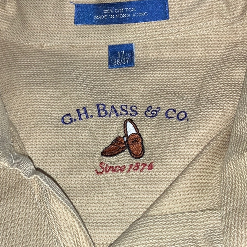 GH Bass Men’s Long Sleeve Dress Shirt. 17-36/37.